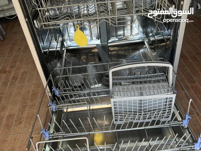 LG 8 Place Settings Dishwasher in Amman