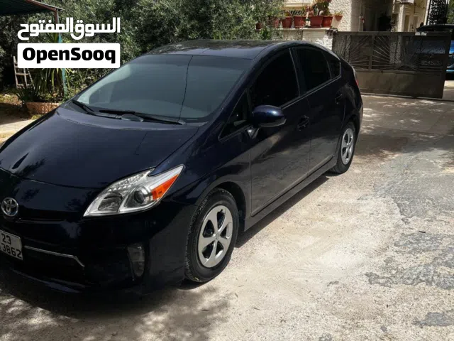 2014 تويوتا بريوس Prius