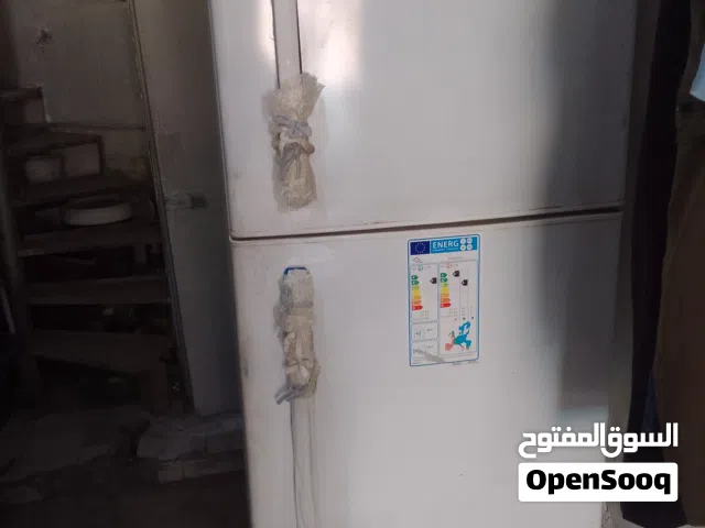 ثلاجة مستعملة للبيع بحالة جيدة