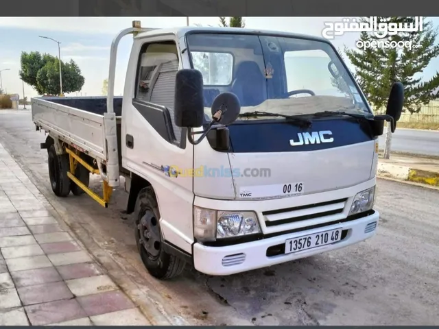 Tipper GMC 2015 in Sana'a