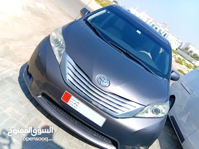 Toyota Sienna 2012 w. Full Auto Doors - تويوتا سيينا 2012 أبواب فل اوتوماتك