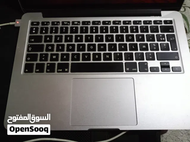 MacBook Pro 13.3 2016  Intel Core i5  RAM 8GB  SSD