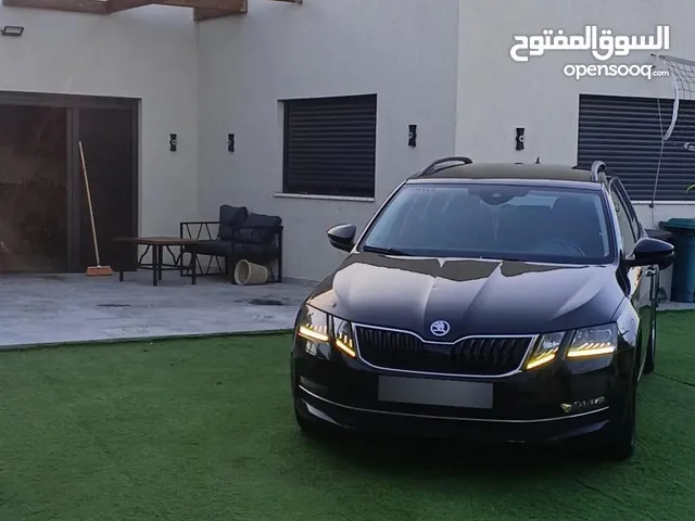 سكودا اوكتافيا ستيشن مديل 2017 للبيع