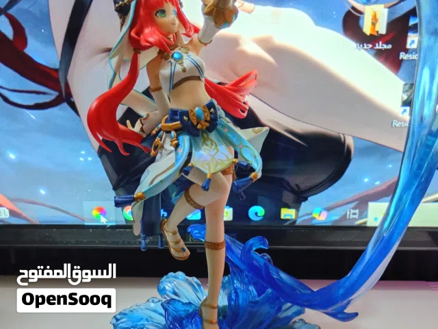 مجسم Nilou انمي ارتفاع تقريبي 28 سم تفاصيل جميلة وقاعدة تصميم مميزة مناسب للديكور و السيت اب