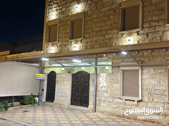 300 m2 More than 6 bedrooms Townhouse for Sale in Farwaniya Khaitan
