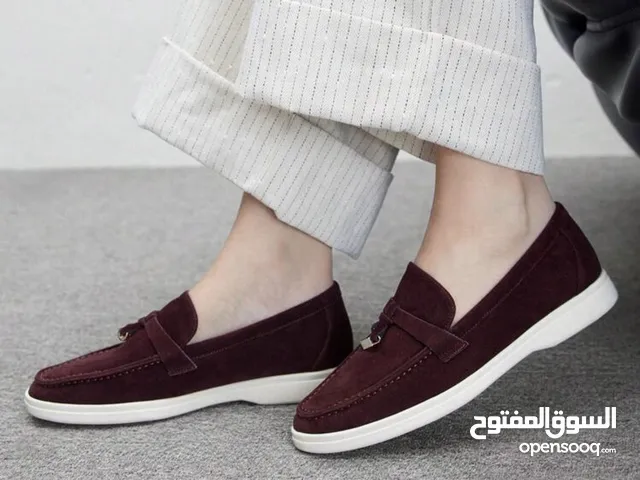 حذاء من شي ان