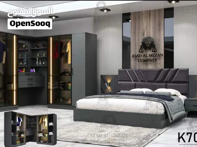 غرفه نوم جديده مع خزان تحت سرير