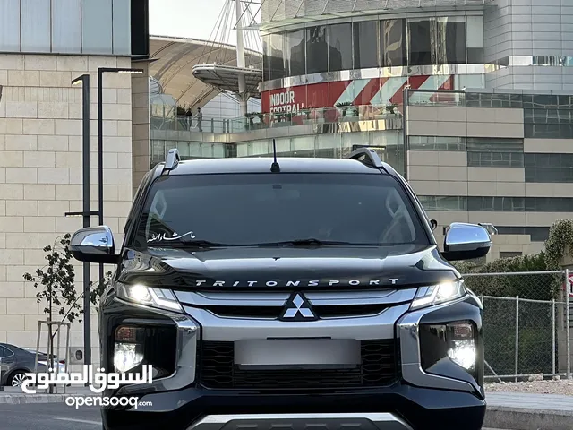 ميتسوبيشي L200 2022 لون أسود مميزه فحص كامل كرت ابيض 178 حصان فل الفل ديفلوك