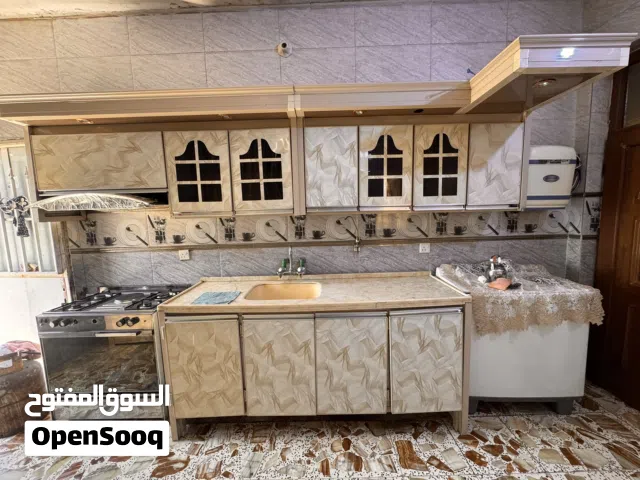 كاونتر مستعمل شي قليل
