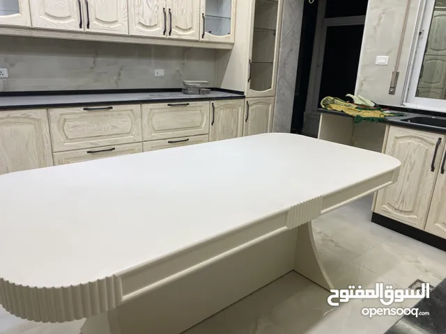 طاوله مطبخ خشب زان لون ابيضّ