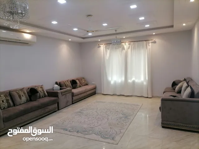 100 m2 4 Bedrooms Villa for Sale in Northern Governorate Malikiyah
