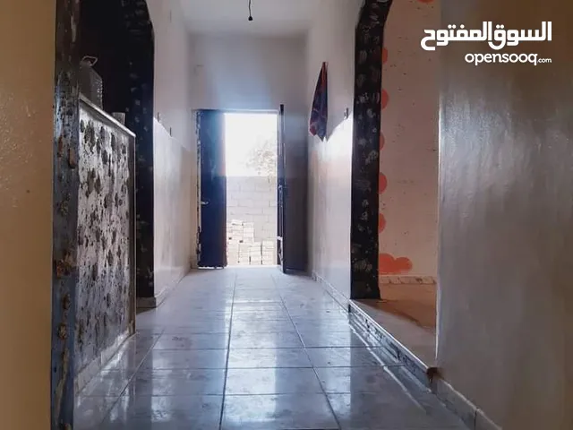 180 m2 4 Bedrooms Townhouse for Rent in Tripoli Alswani