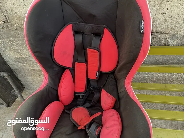 كرسي سياره للأطفال مستعمل بحاله جيده للبيع 10 دنانير فقط