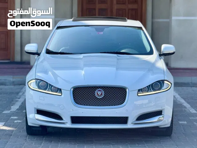 2015 Jaguar XF Premium Luxury