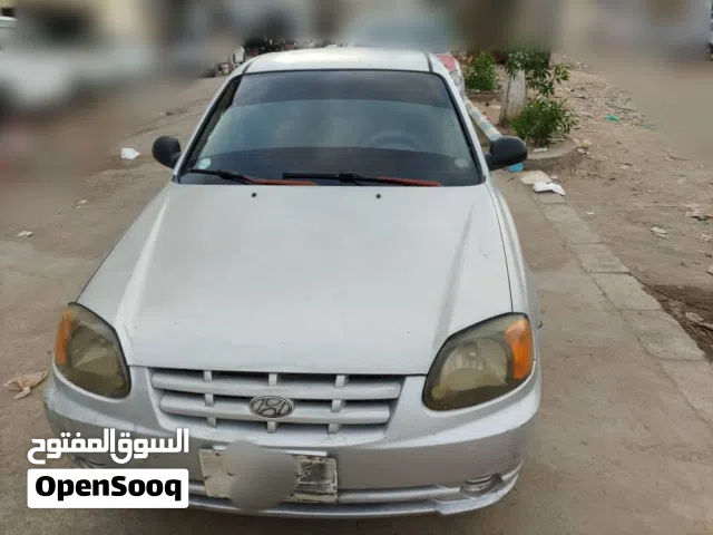2004 هيونداي اكسنت GL