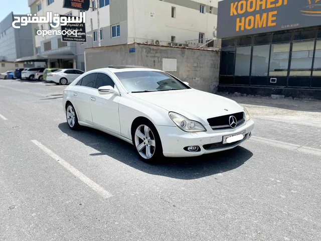 Mercedes Benz CLS-350 (White) 2009