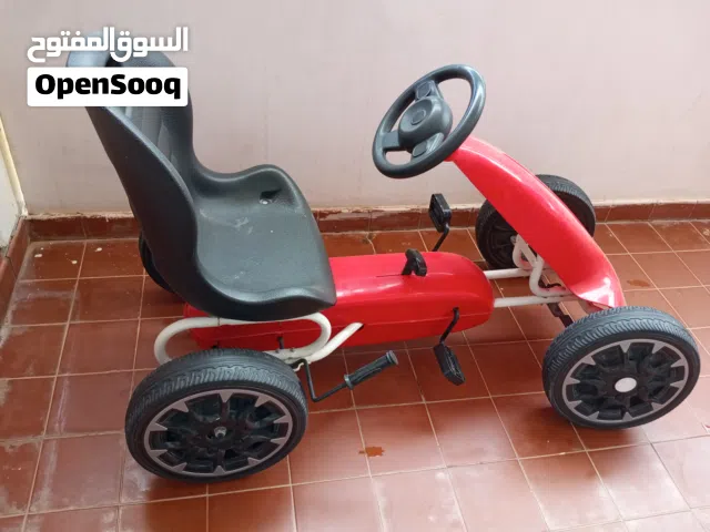 سيارة اطفال