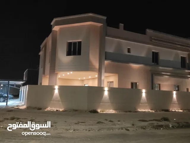750 m2 More than 6 bedrooms Villa for Sale in Al Ahmadi Wafra residential