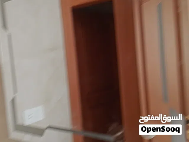 سباك مصريه في ليبيا