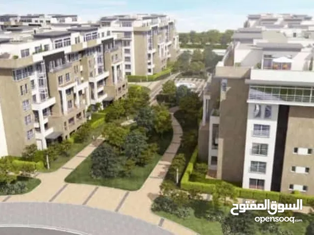 me شقة 3 غرف للبيع في كمبوند هايد بارك دقائق من الجامعه الامريكيه في التجمع السادس - Hyde Park - AUC
