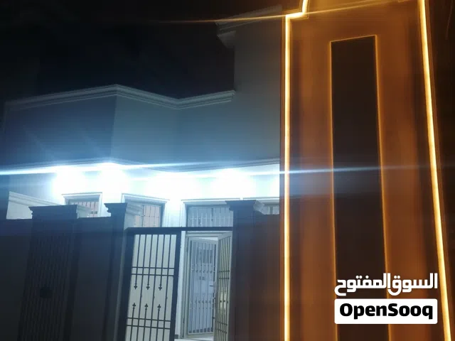 بيت درجه اولى الايجار مساحة 100