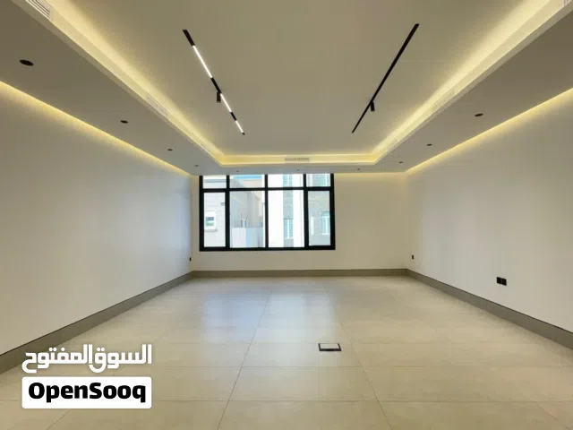 1 m2 4 Bedrooms Apartments for Rent in Kuwait City Faiha