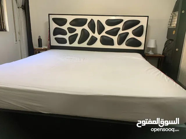 تخت حجم كينغ مع فرشة