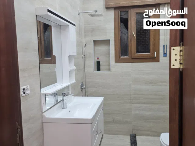 فيلا تشطيب 2026 للايجار في العروسي دورين مفصولات تمشي سكن او شركة (فيديو واتس)