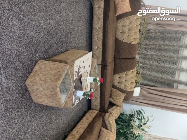 طقم كنب لف للبيع خشب ثقيل تفصيل تم 200