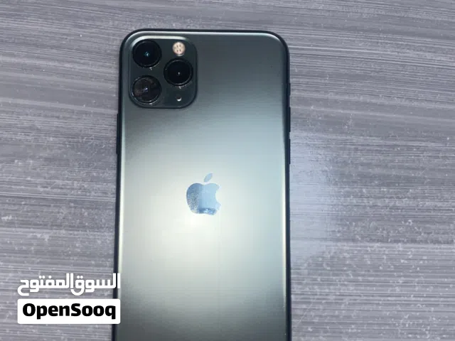 Apple iPhone 11 64 GB in Al Dhahirah