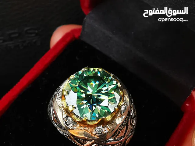 محبس موزنايت مرصع بالالماس