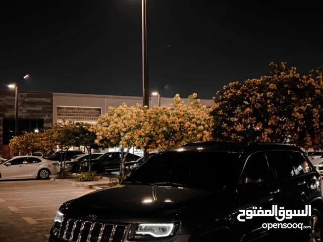 Used Jeep Grand Cherokee in Northern Governorate