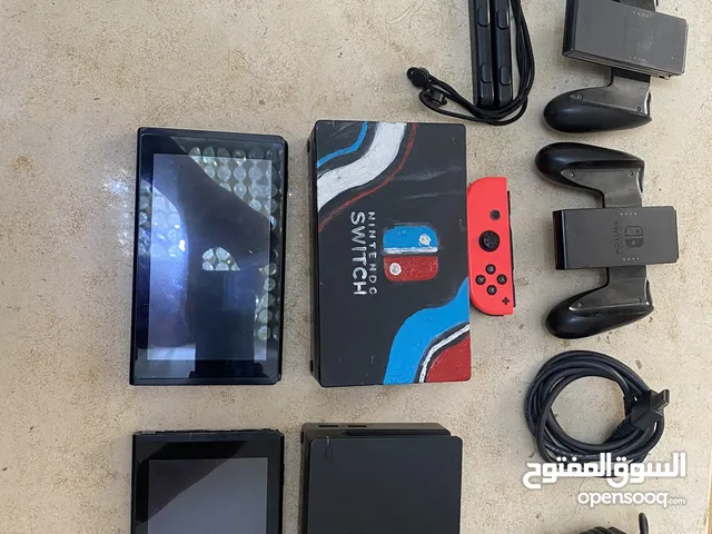 2 Nintendo switchs read the description اقرأ الوصف