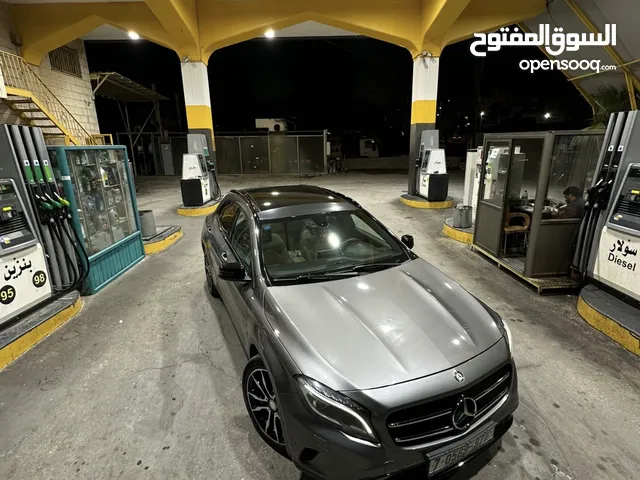 مارسيدس بنز gla 200