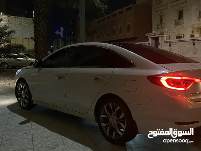 Used Hyundai Sonata in Al Madinah