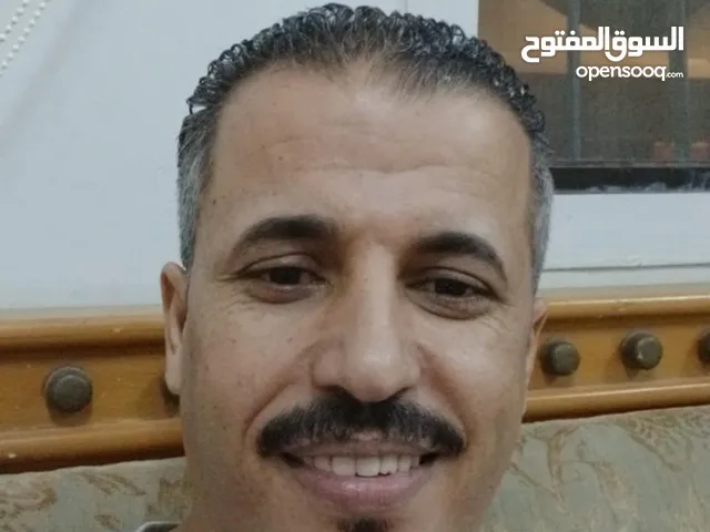 توصيل مشاوير ودوامات ومدارس وطلبات بسيارتي