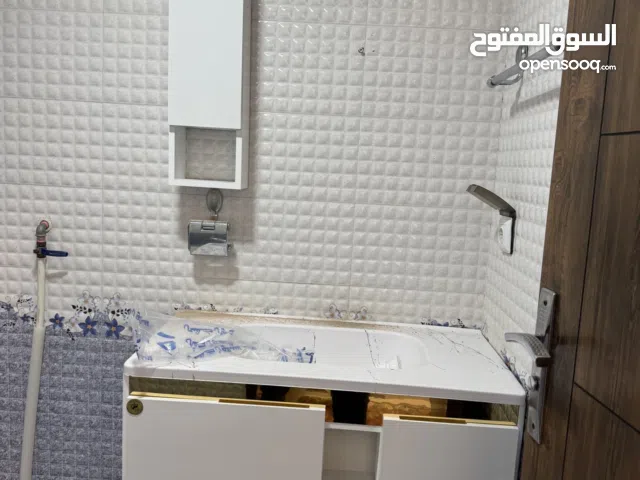 Private and online training in the production of Corian granite