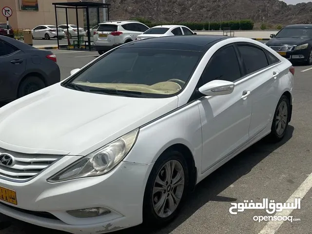 Used Hyundai Sonata in Al Sharqiya