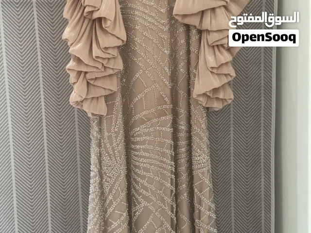 فستان للمناسبات
