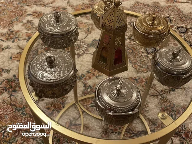 وعاء تقليدي مرتعشة و مشوك