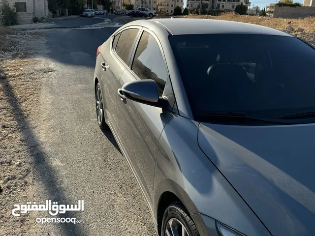 Used Hyundai Avante in Amman