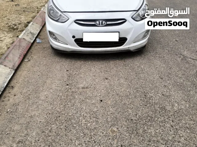 2014 هيونداي اكسنت GLS