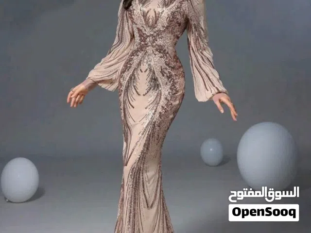 فستان سهرة للبيع