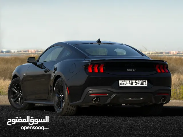 FORD MUSTANG GT FASTBACK 2024