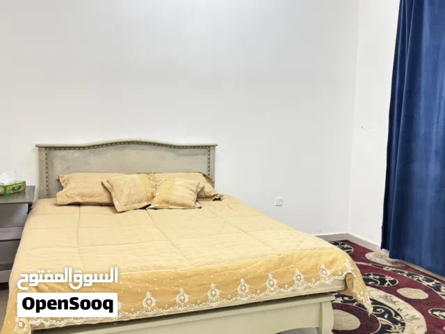 شقة ف المعبيلة apartment مع جامع التقوى قرب شارع النزهة وشارع النور وشارع السريع ومسقط مول والخدمات