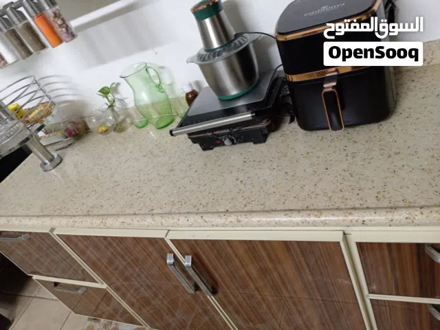 كاونتر المنيوم نضيف جدا   اقرا الوصف