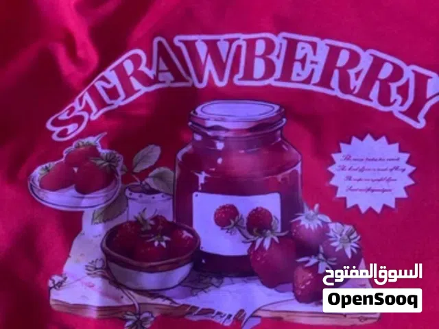 تشيرت احمر