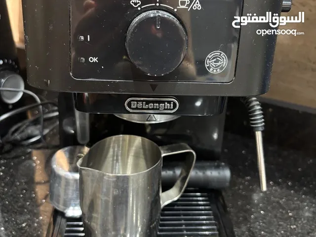 ماكينة اسبريسو delonghi حالتها ممتازة