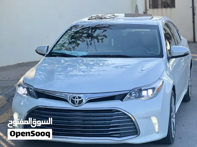 تيوتا افالون 2016