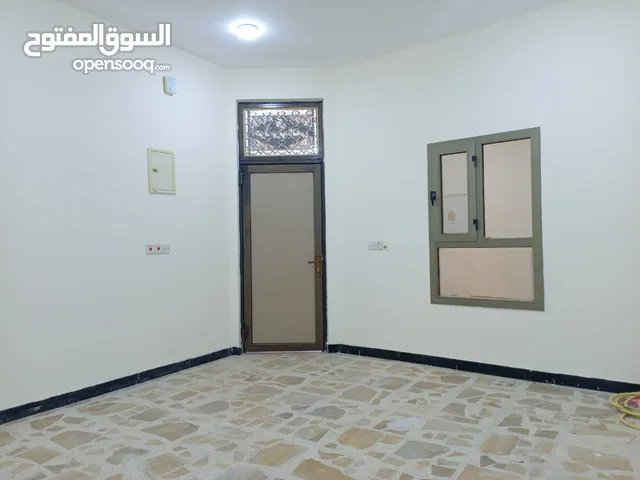 شقة حديثة (أرضية) ديلوكس تؤجر للعوائل الصغيرة فقط في الجزائر